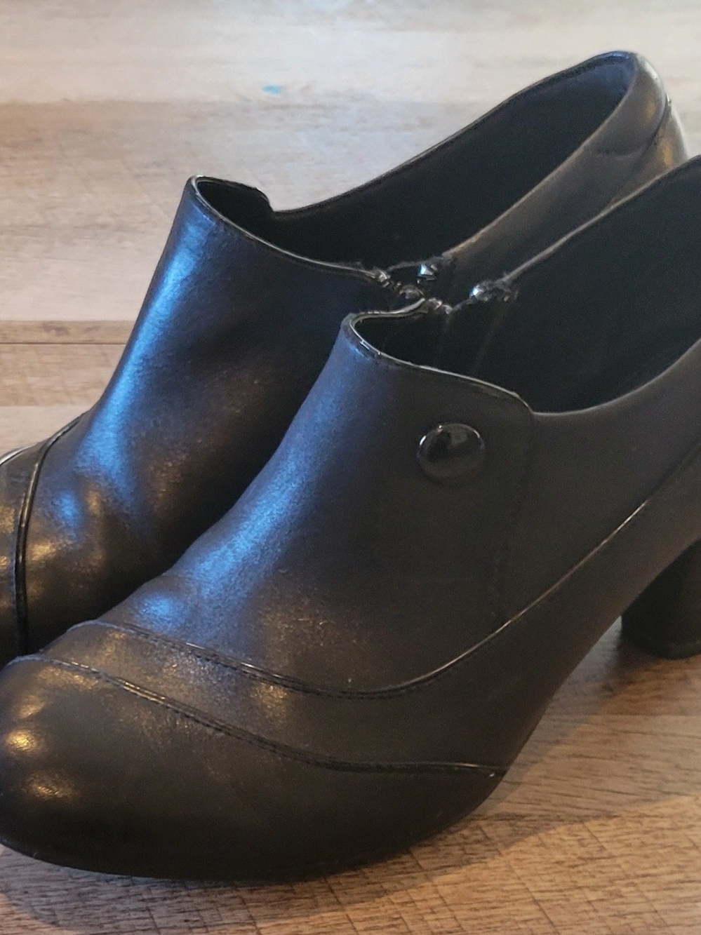 Clarks Black Leather Button-Detail Heeled Slip-On Shoes
